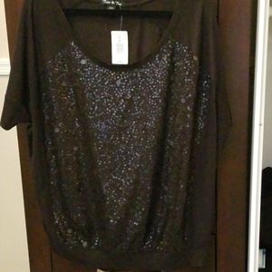 Torrid Twist Tees black short sleeve top